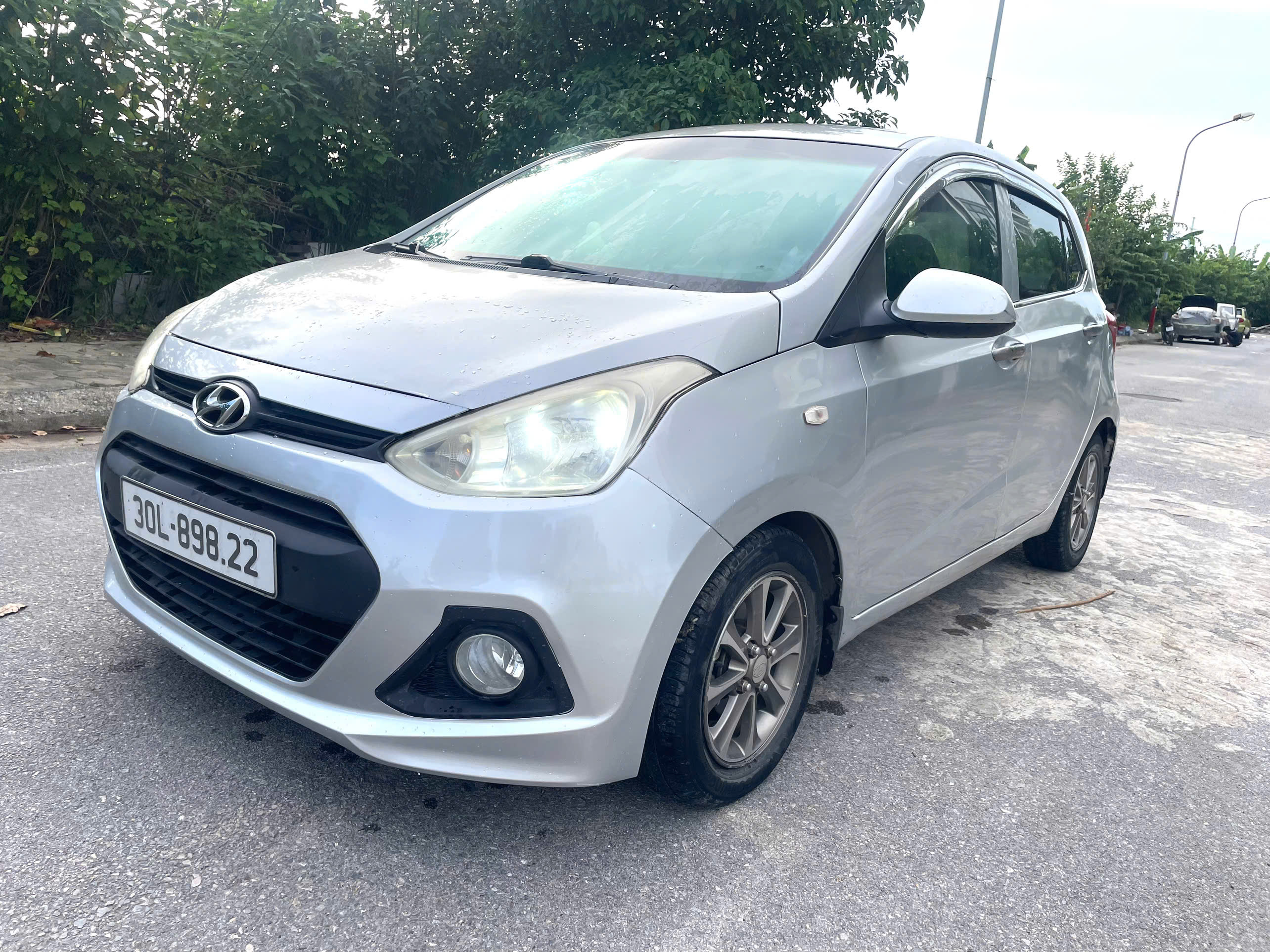 HYUNDAI i10 – ĐỜI 2016 – GIÁ CHỈ 125 TRIỆU