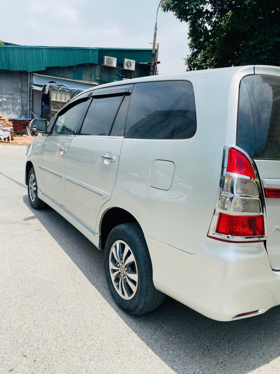 Toyota Innova E 2.0 Mt – Đời 2015 – Giá Chỉ 215 Triệu