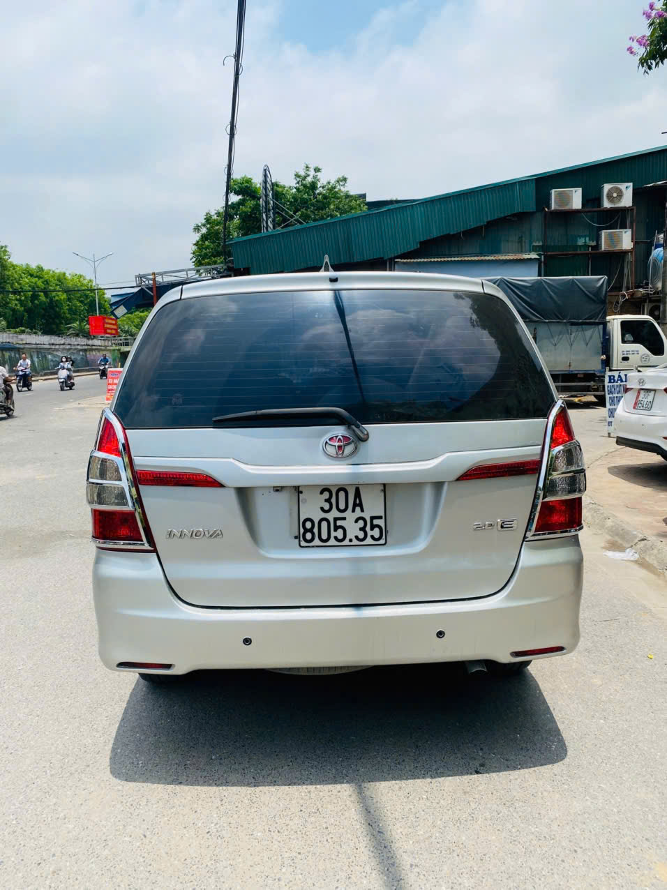 Toyota Innova E 2.0 Mt – Đời 2015 – Giá Chỉ 215 Triệu