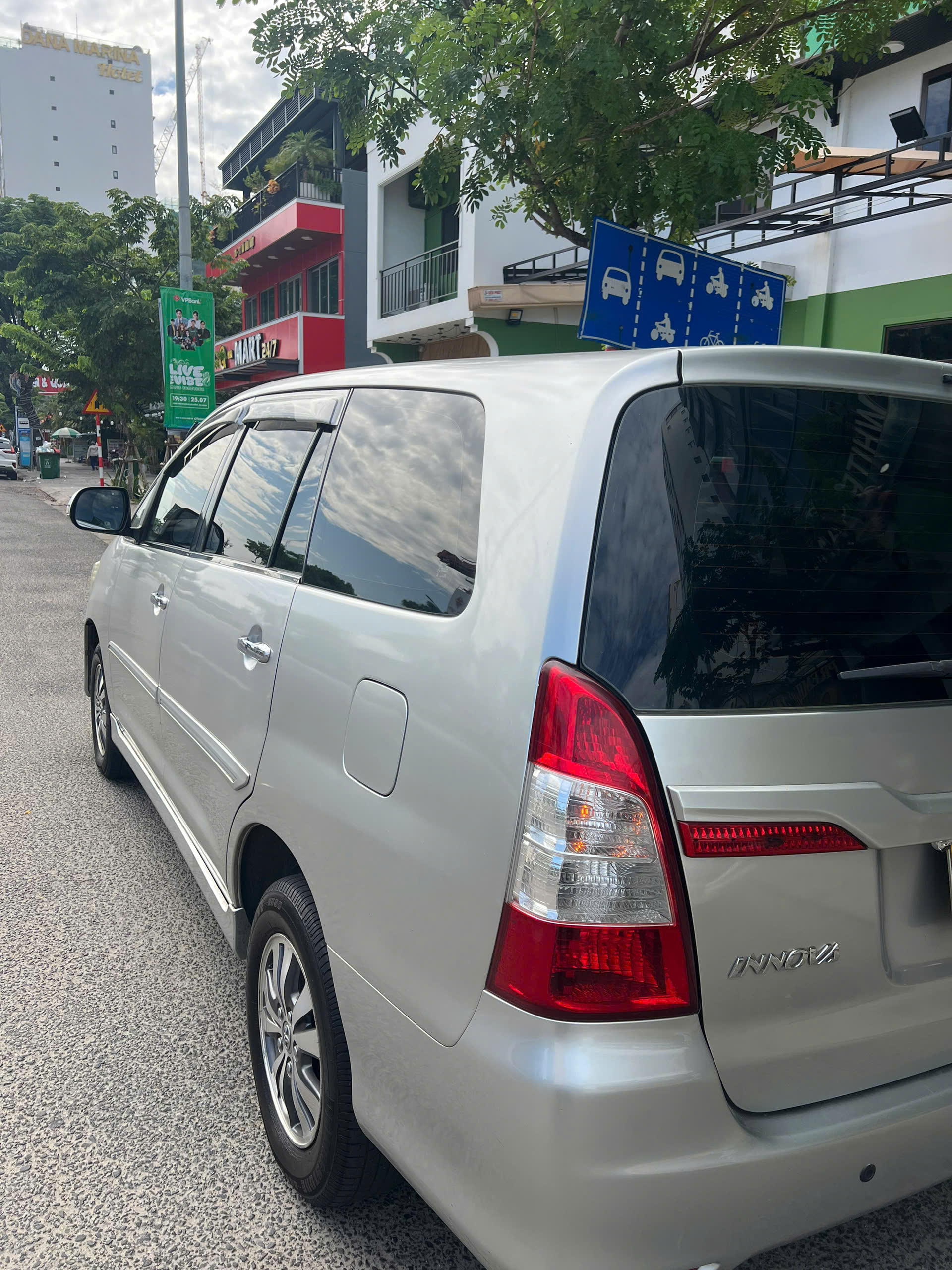 Cần Bán Toyota Innova E 2015 – Số Sàn – 1 Đời Chủ – Giá 265 Triệu