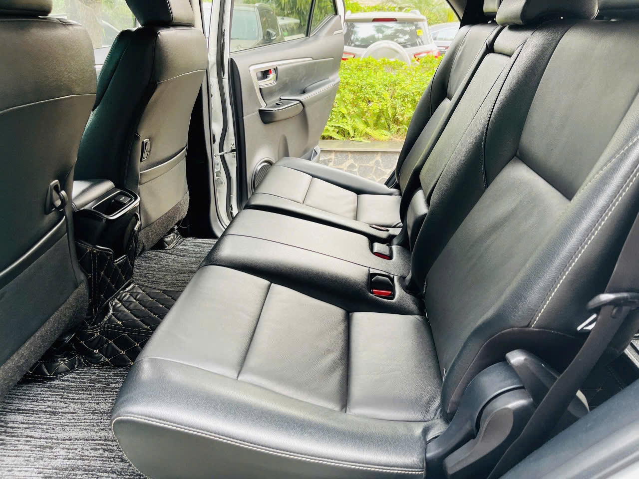 Bán Toyota Fortuner 2024 Máy Dầu 1 Cầu – Xe Đẹp, Giá Tốt