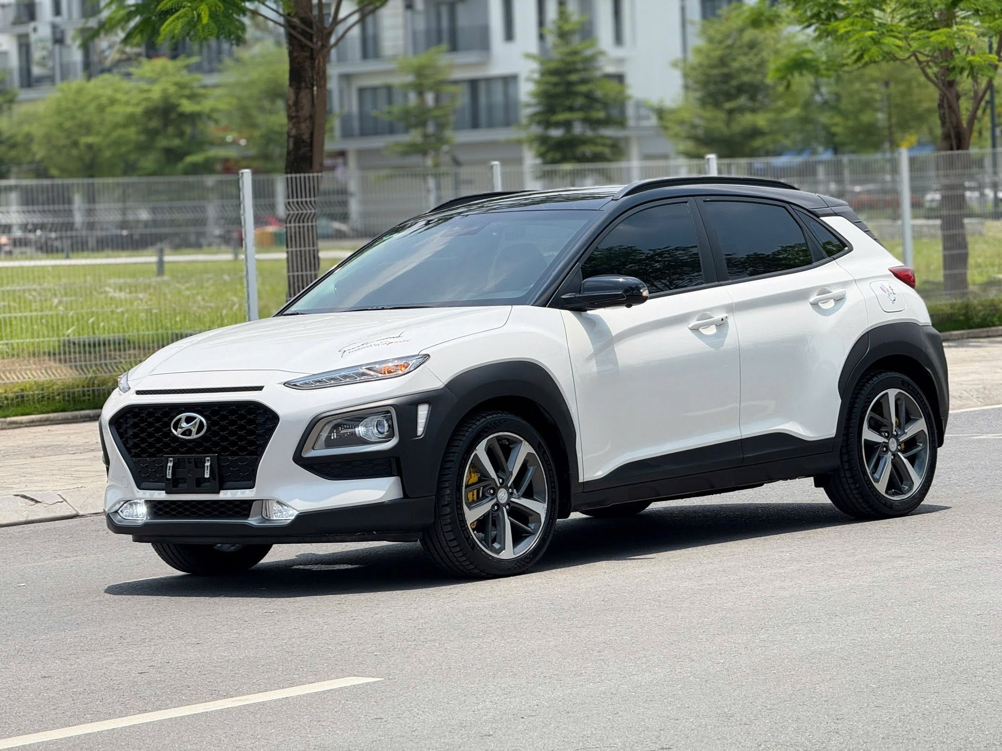Bán ô tô Hyundai Kona Đặc Biệt 2.0 AT năm sản xuất 2021, màu trắng, 475 triệu