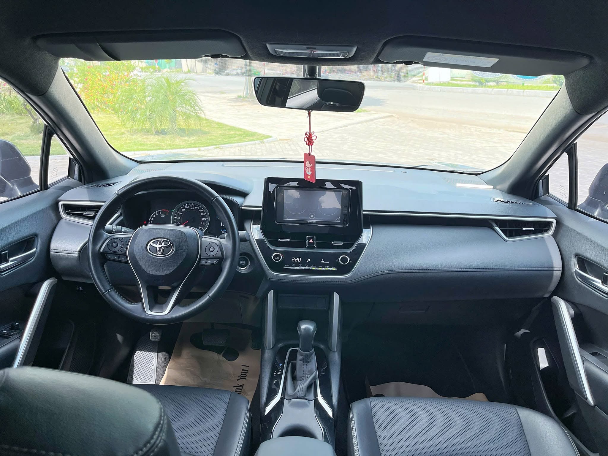 Bán ô tô Toyota Corolla Cross 1.8G sản xuất 2021, màu xanh lam, nhập khẩu nguyên chiếc, giá 610tr