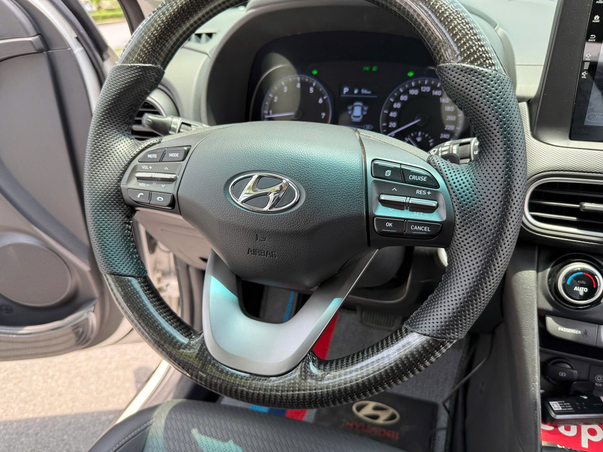 Bán ô tô Hyundai Kona Đặc Biệt 2.0 AT năm sản xuất 2021, màu trắng, 475 triệu