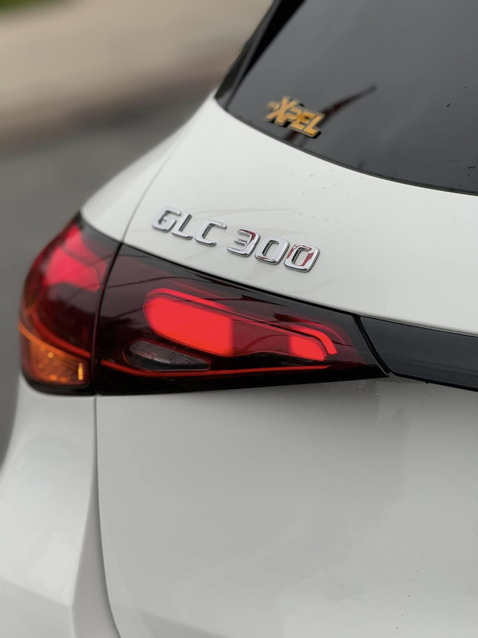 Bán Mercedes-Benz GLC-Class 300 4Matic năm 2024, màu trắng