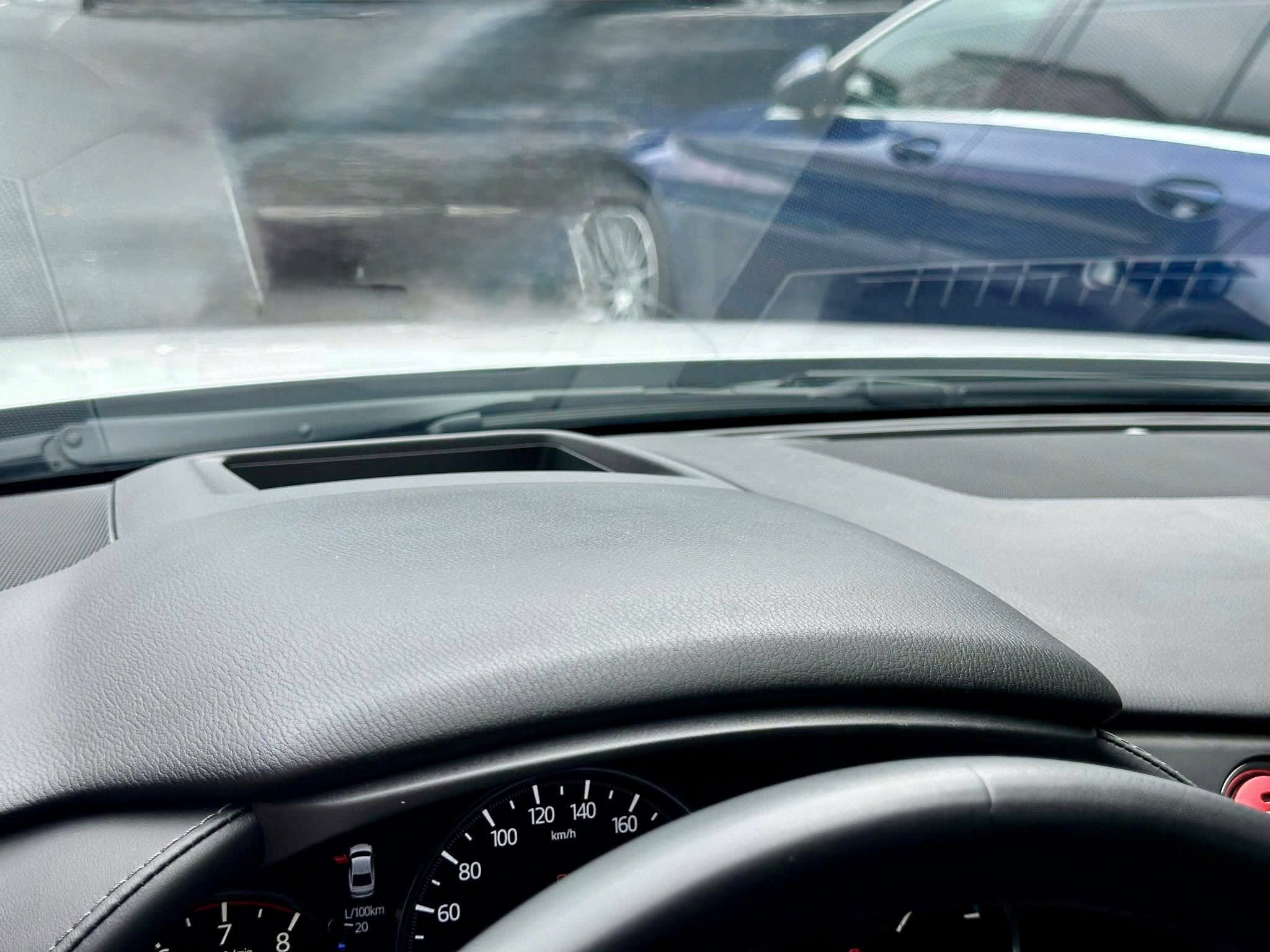 Cần bán Mazda Mazda 6 Signature Premium 2.5 AT năm sản xuất 2022, màu trắng