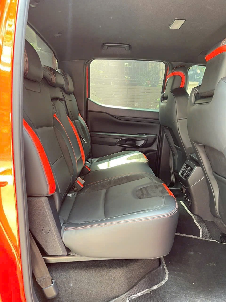 Bán Ford Ranger Raptor 2.0L 4x4 AT năm sản xuất 2025, màu đỏ, xe nhập, 1.045tỉ
