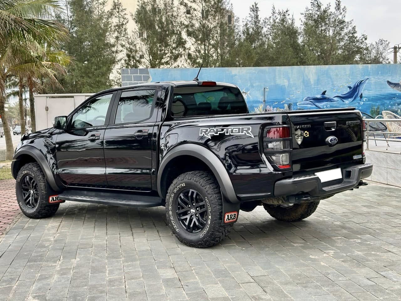 Bán ô tô Ford Ranger Raptor 2.0L 4x4 AT sản xuất 2020, màu đen, nhập khẩu