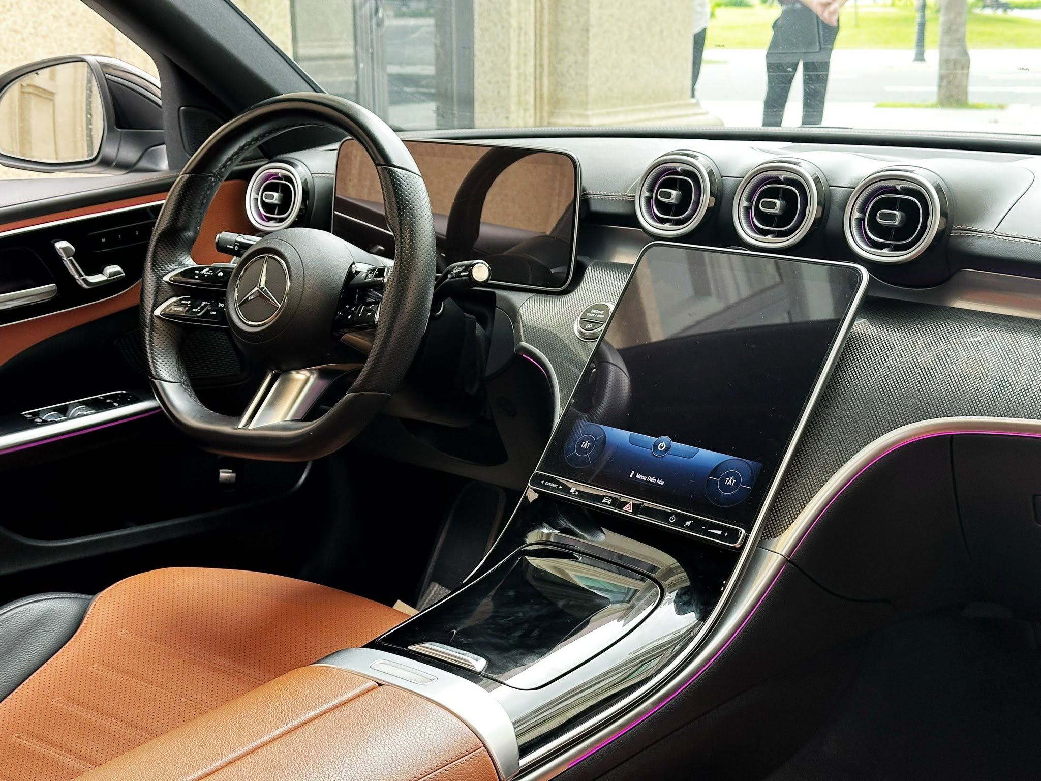 Bán Mercedes-Benz C class C300 AMG CBU năm 2023, màu đen, nhập khẩu giá cạnh tranh