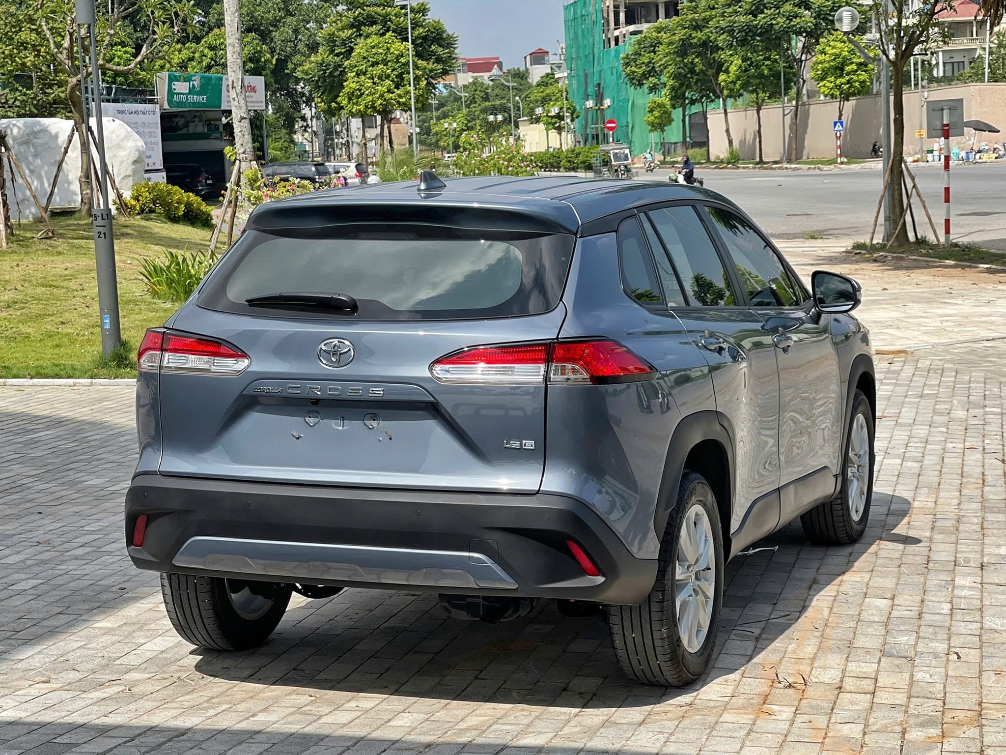 Bán ô tô Toyota Corolla Cross 1.8G sản xuất 2021, màu xanh lam, nhập khẩu nguyên chiếc, giá 610tr
