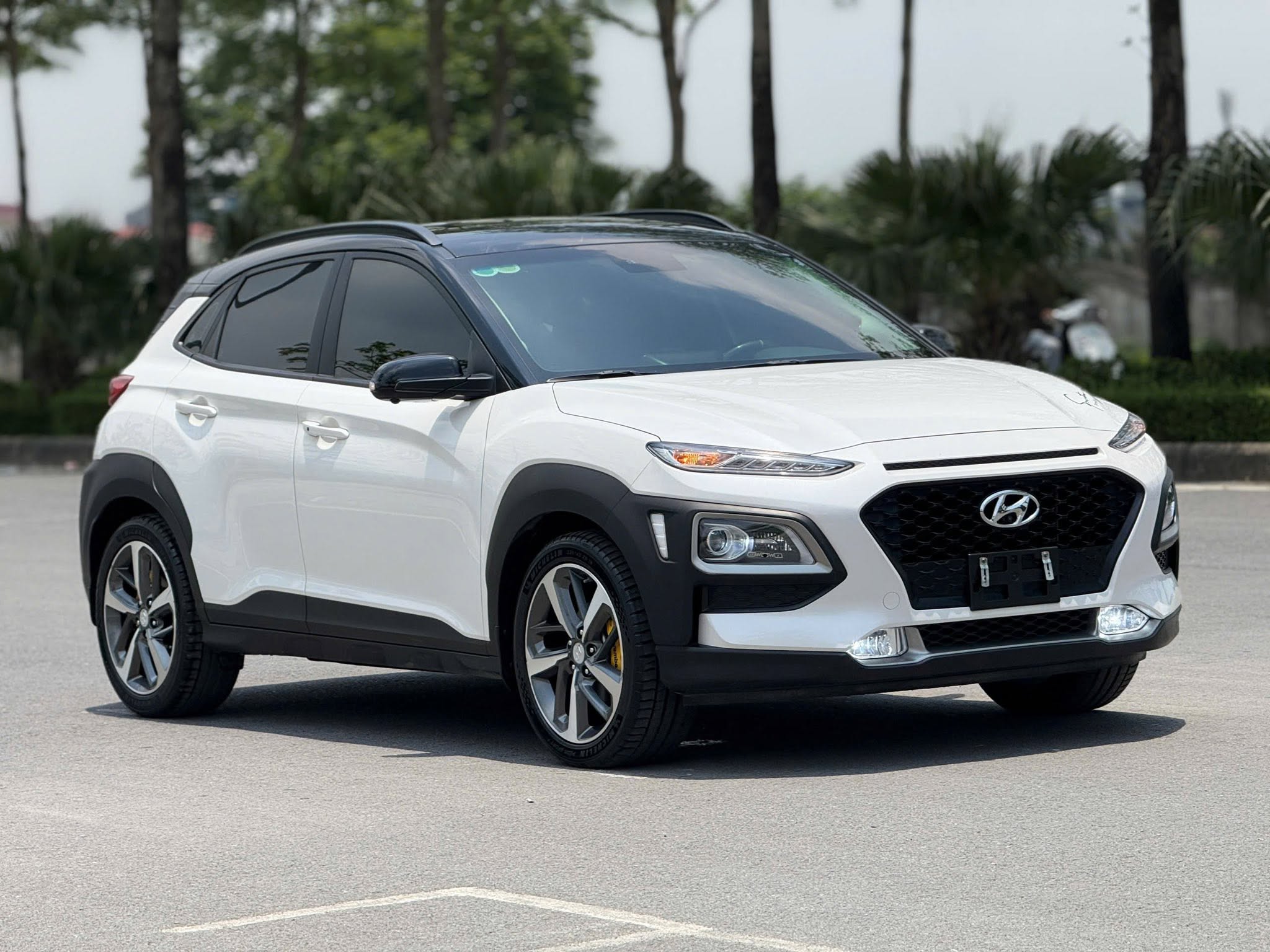 Bán ô tô Hyundai Kona Đặc Biệt 2.0 AT năm sản xuất 2021, màu trắng, 475 triệu