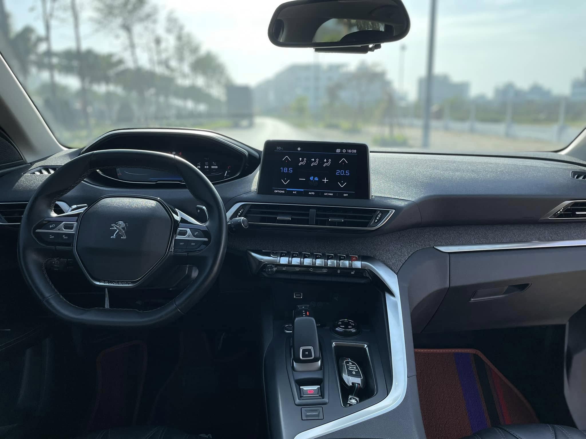 Bán ô tô Peugeot 3008 Allure 1.6 AT năm 2021, màu đen