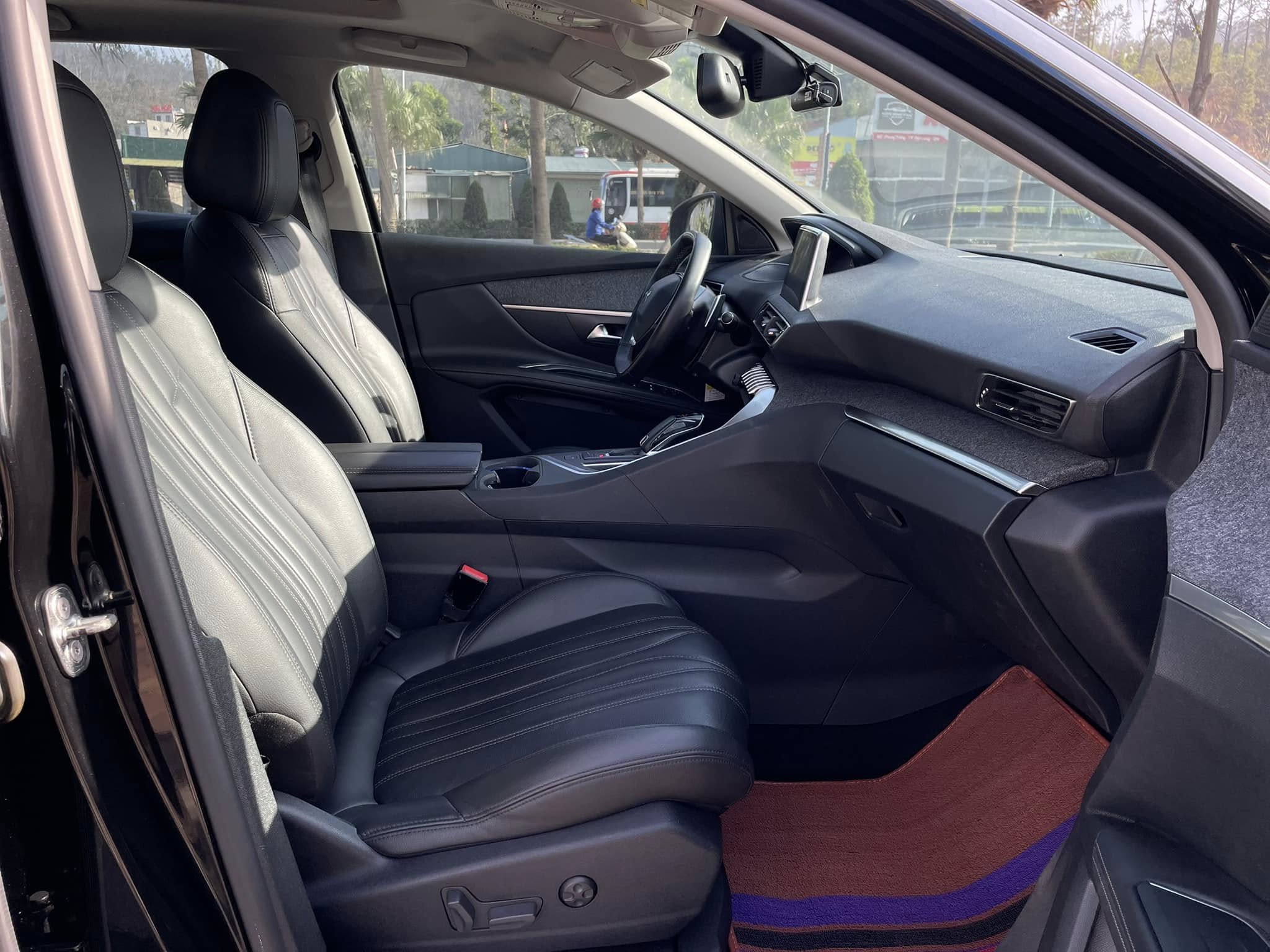 Bán ô tô Peugeot 3008 Allure 1.6 AT năm 2021, màu đen