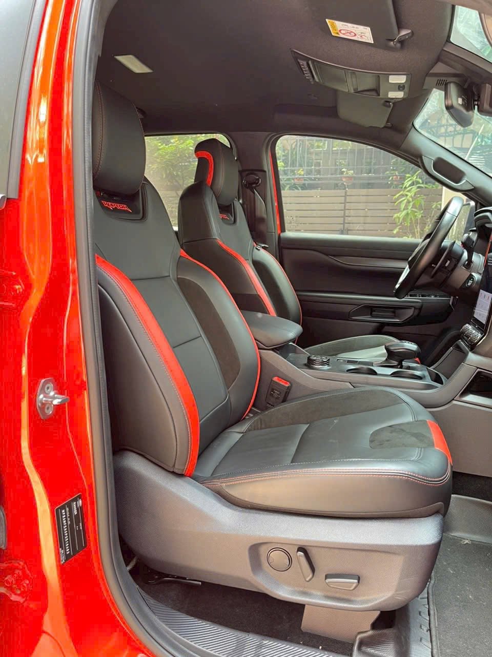 Bán Ford Ranger Raptor 2.0L 4x4 AT năm sản xuất 2025, màu đỏ, xe nhập, 1.045tỉ