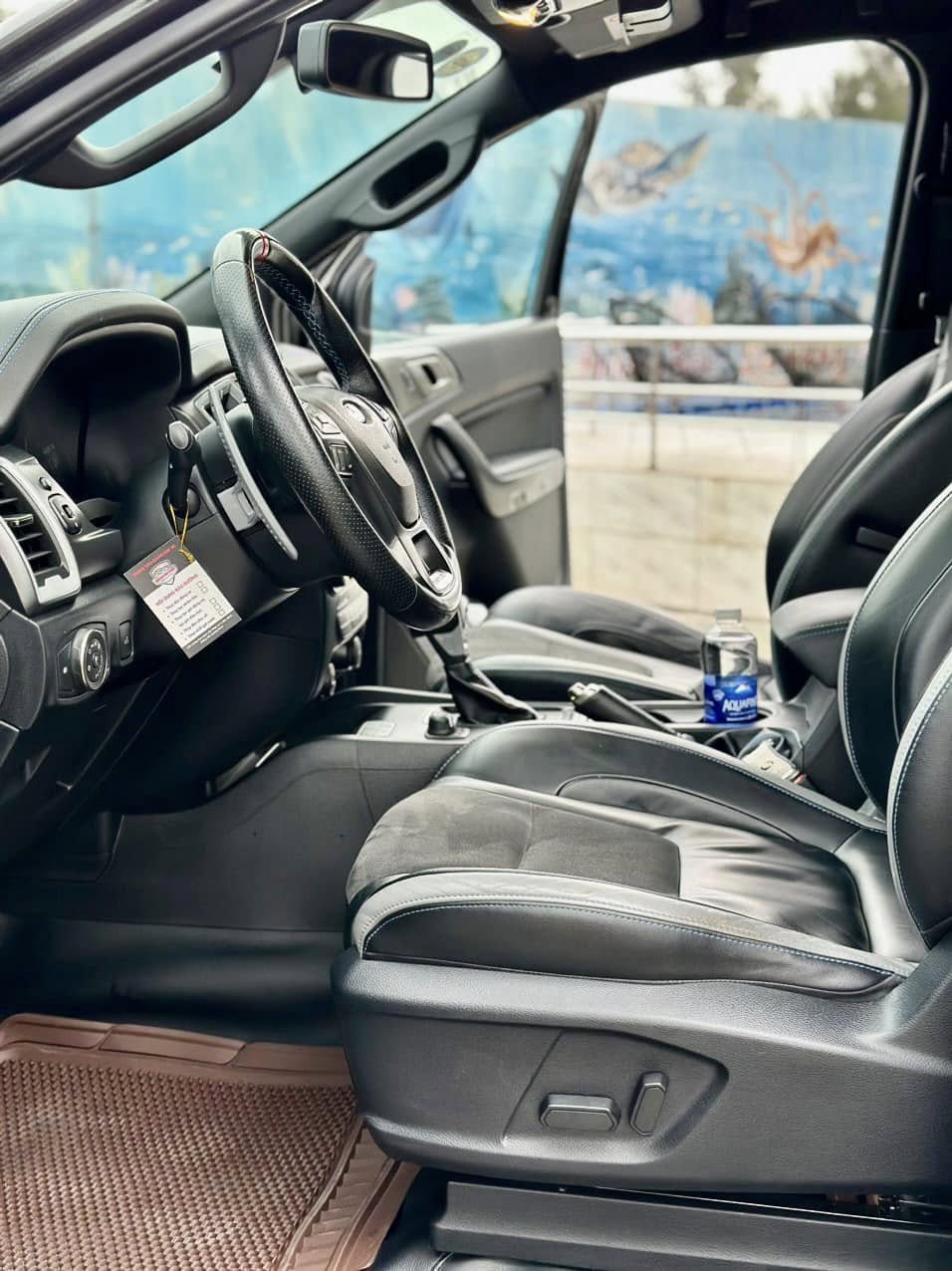 Bán ô tô Ford Ranger Raptor 2.0L 4x4 AT sản xuất 2020, màu đen, nhập khẩu