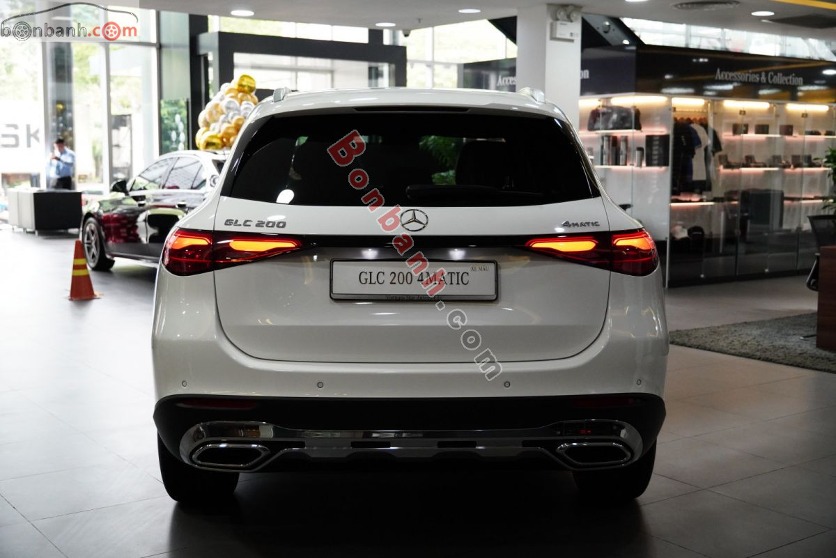 Bán ô tô Mercedes Benz GLC 200 4Matic - 2026 - xe mới