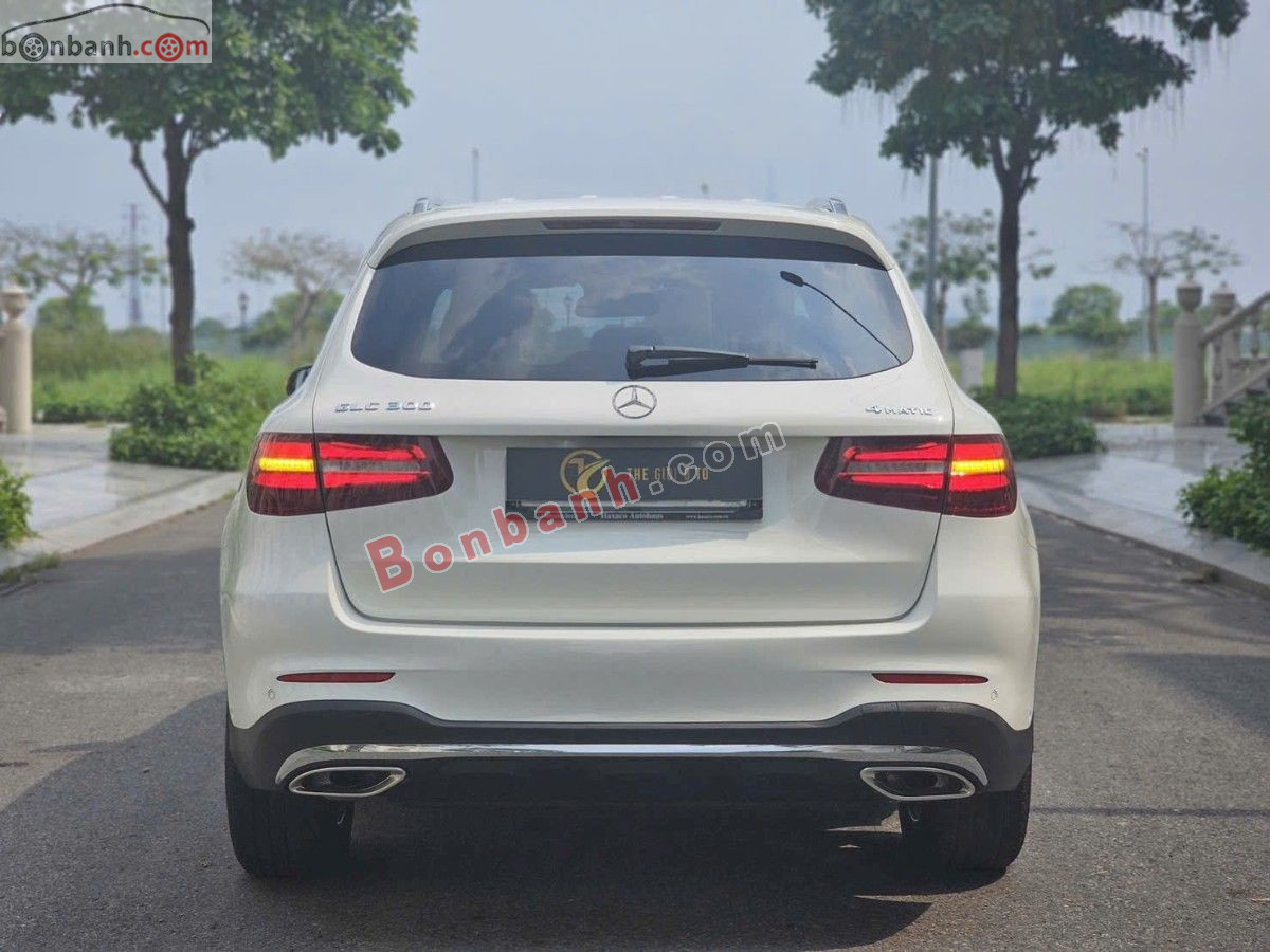 Bán ô tô Mercedes Benz GLC 300 4Matic - 2018 - xe cũ