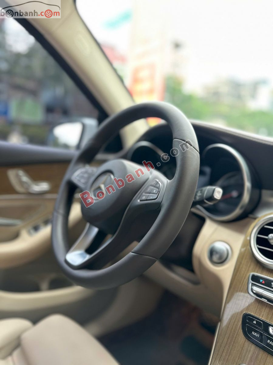 Bán ô tô Mercedes Benz GLC 250 4Matic - 2018 - xe cũ