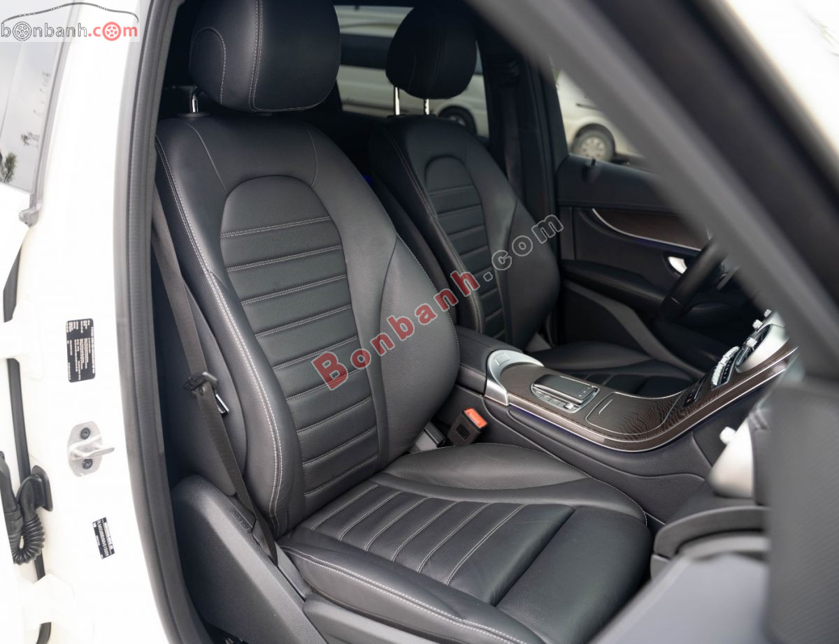 Bán ô tô Mercedes Benz GLC 200 4Matic - 2021 - xe cũ