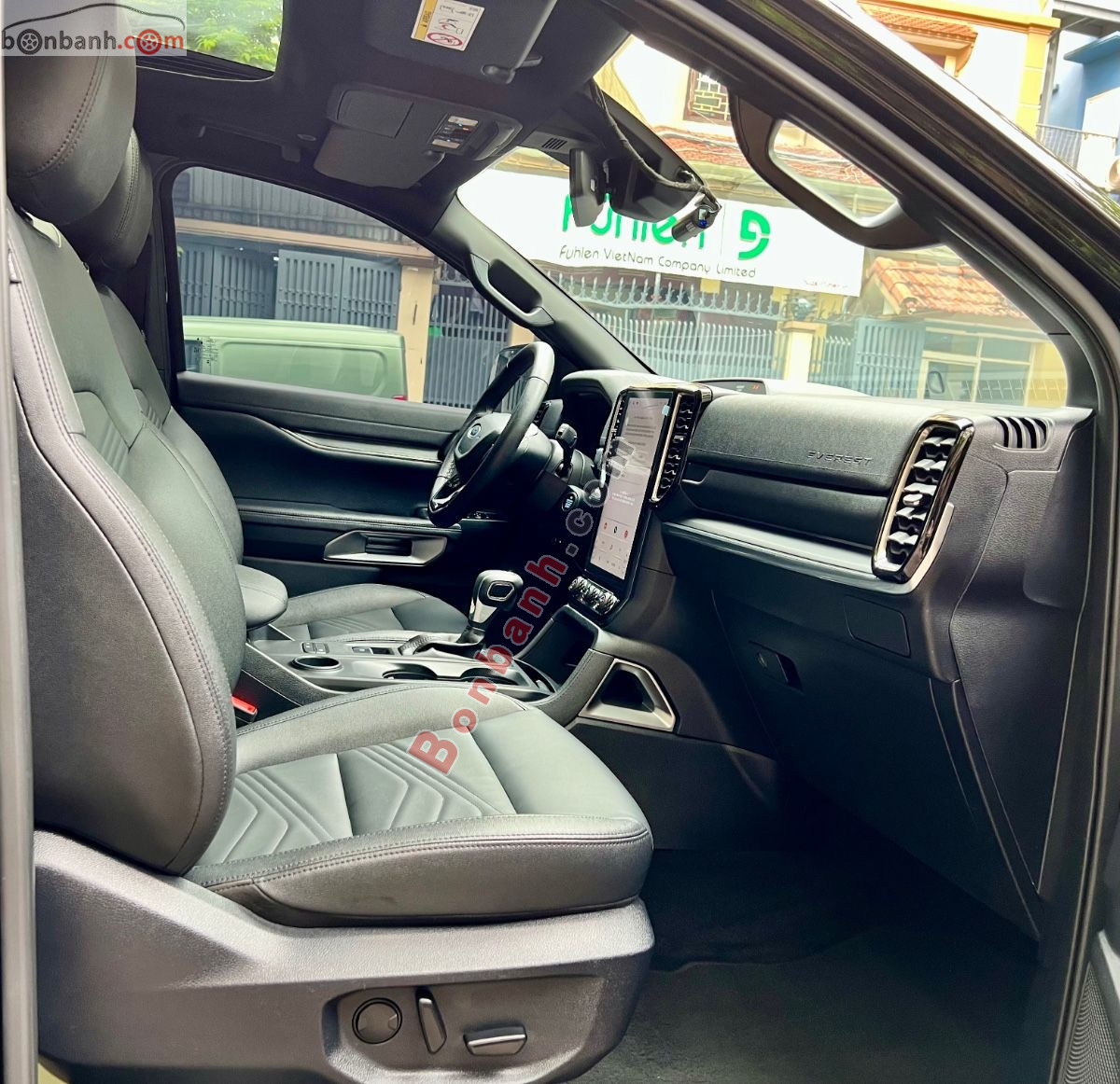 Bán ô tô Ford Everest Titanium 2.0L 4x2 AT - 2024 - xe cũ