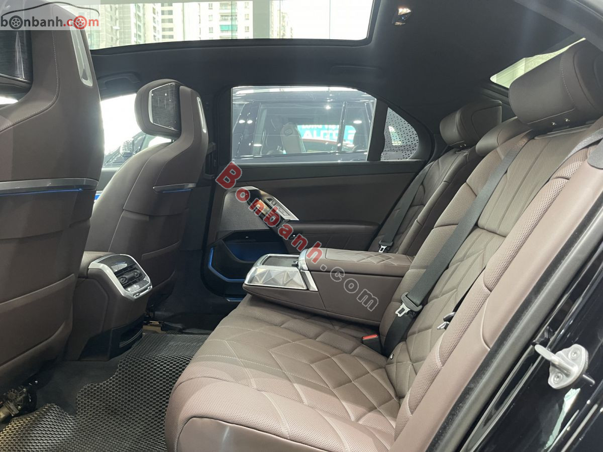 Bán ô tô BMW 7 Series 735i M Sport - 2025 - xe mới