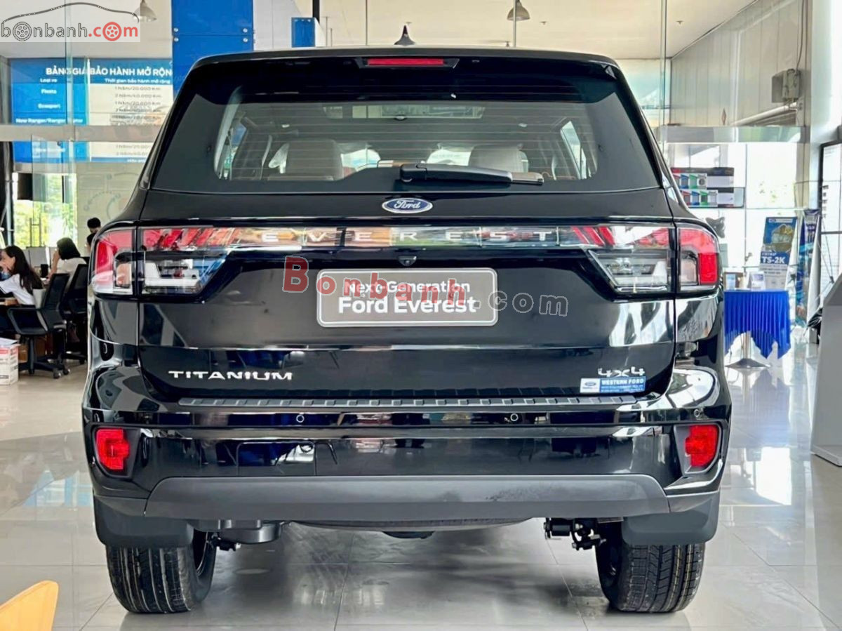 Bán ô tô Ford Everest Titanium Plus 2.0L 4x4 AT - 2026 - xe mới