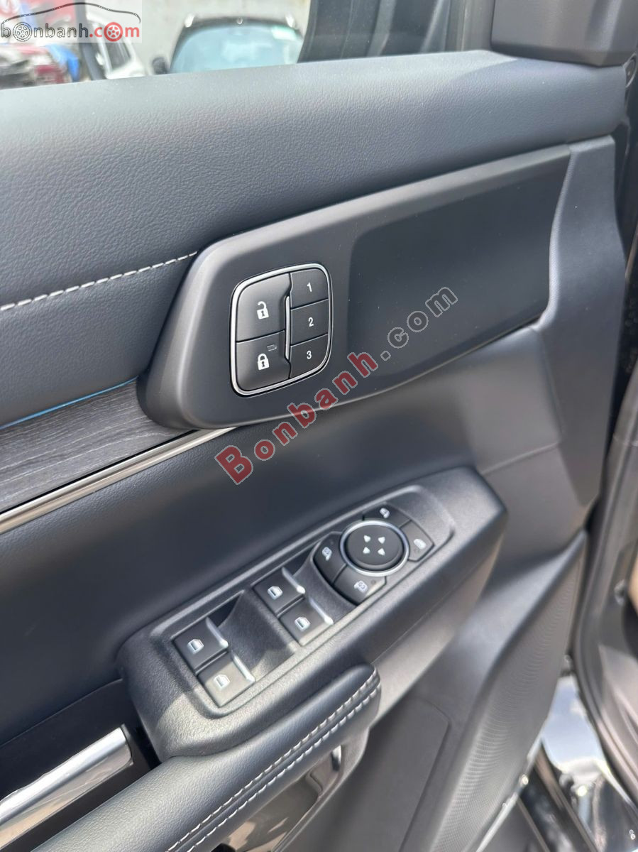 Bán ô tô Ford Everest Platinum+ 2.3L 4x4 AT - 2026 - xe mới