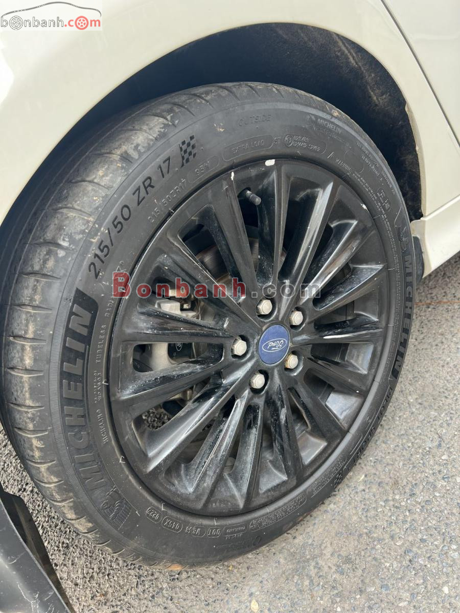 Bán ô tô Ford Focus Sport 1.5L - 2018 - xe cũ