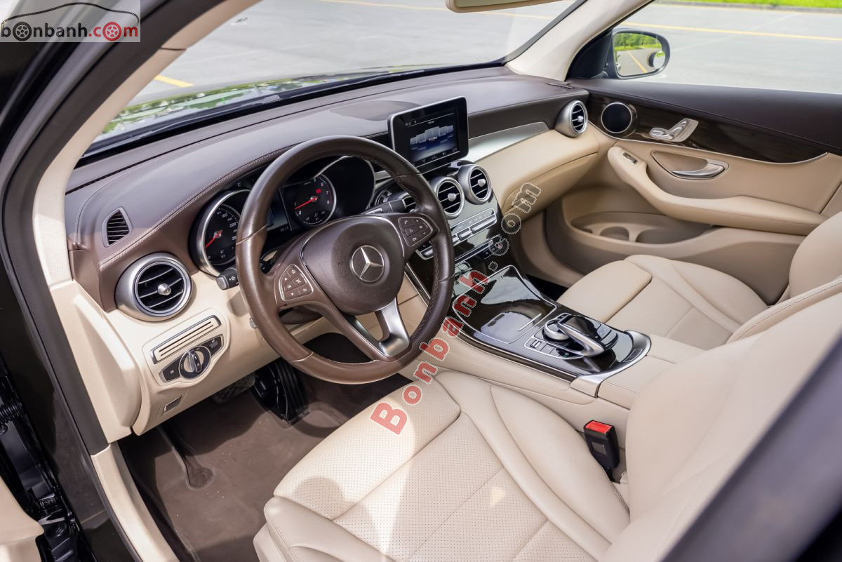 Bán ô tô Mercedes Benz GLC 200 - 2019 - xe cũ