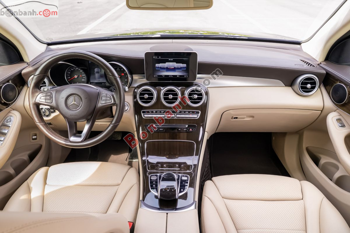 Bán ô tô Mercedes Benz GLC 200 - 2019 - xe cũ