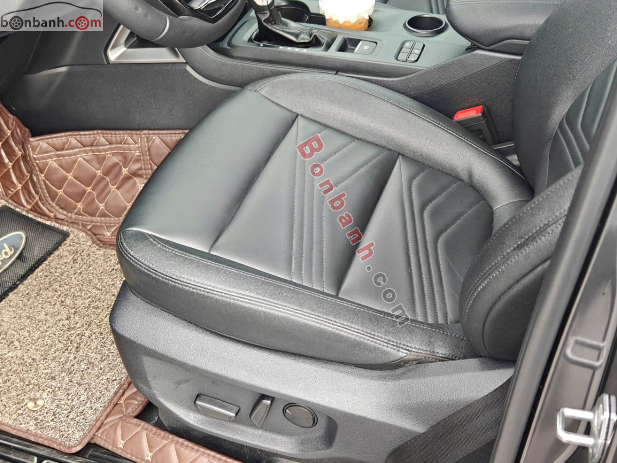 Bán ô tô Ford Everest Titanium 2.0L 4x2 AT - 2023 - xe cũ