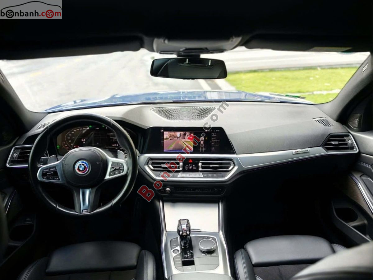 Bán ô tô BMW 3 Series 320i M Sport - 2022 - xe cũ