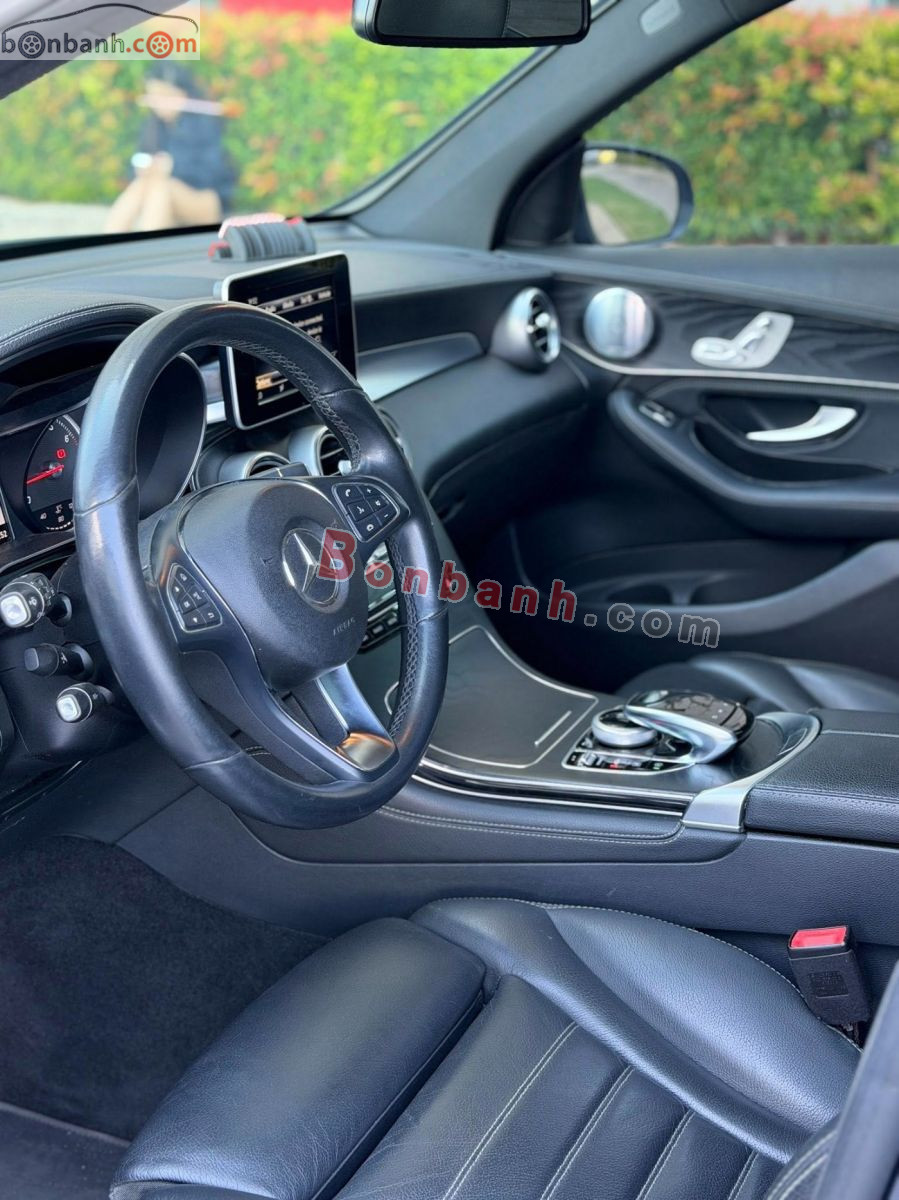 Bán ô tô Mercedes Benz GLC 300 4Matic - 2019 - xe cũ