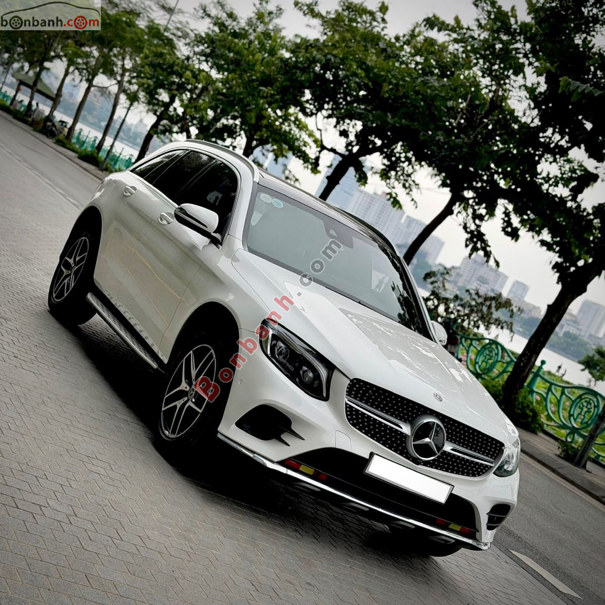 Bán ô tô Mercedes Benz GLC 300 4Matic - 2018 - xe cũ