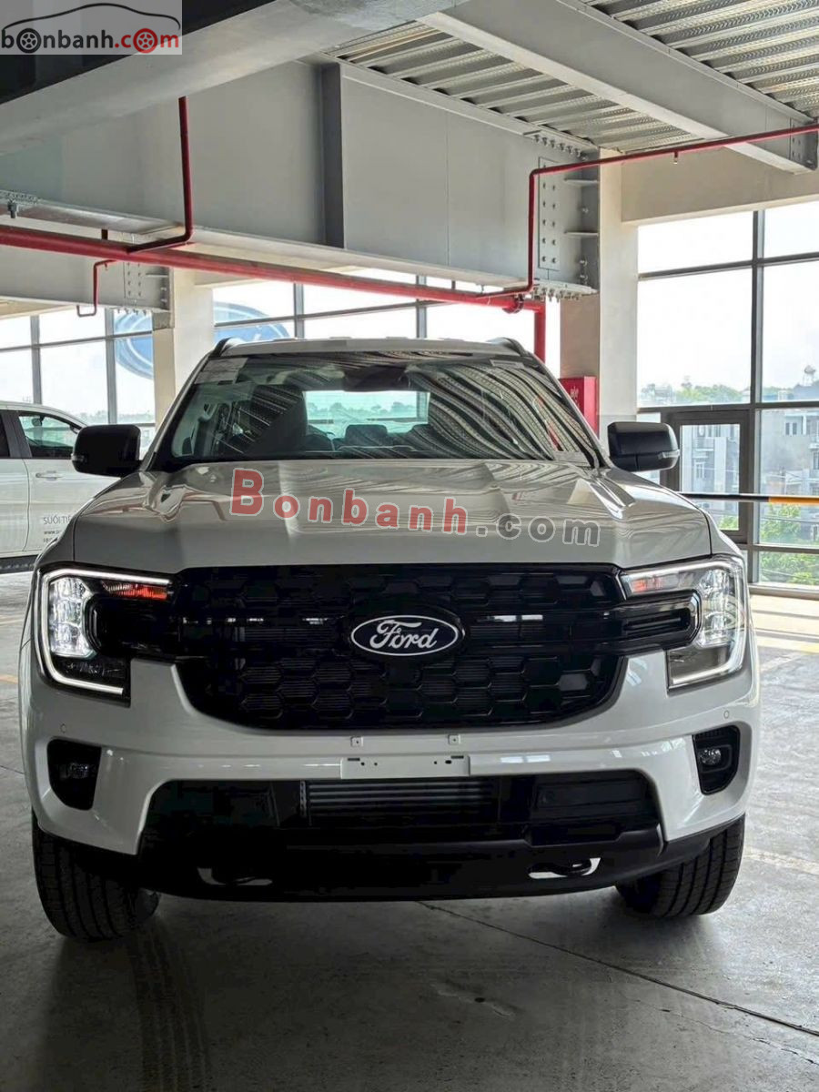 Bán ô tô Ford Everest Active 2.0L 4x2 AT - 2026 - xe mới
