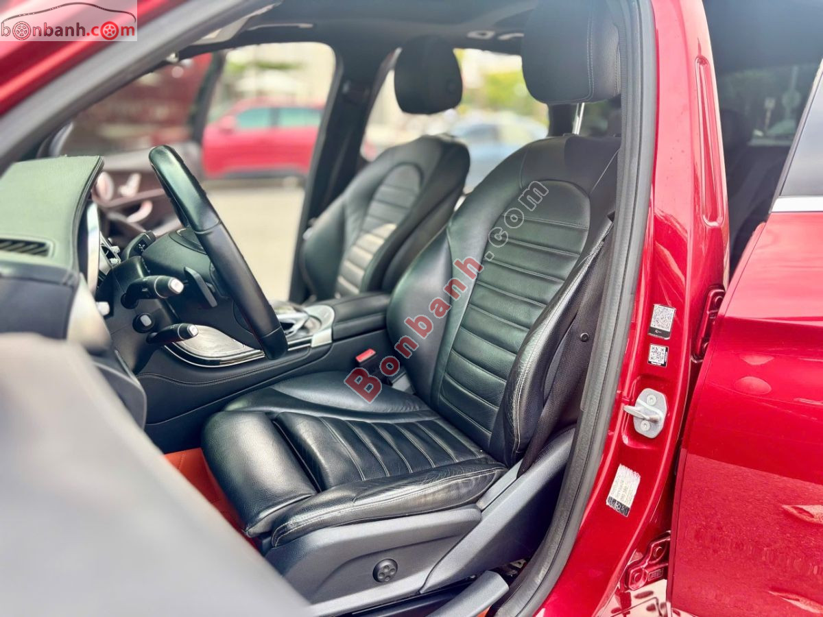 Bán ô tô Mercedes Benz GLC 300 4Matic - 2018 - xe cũ