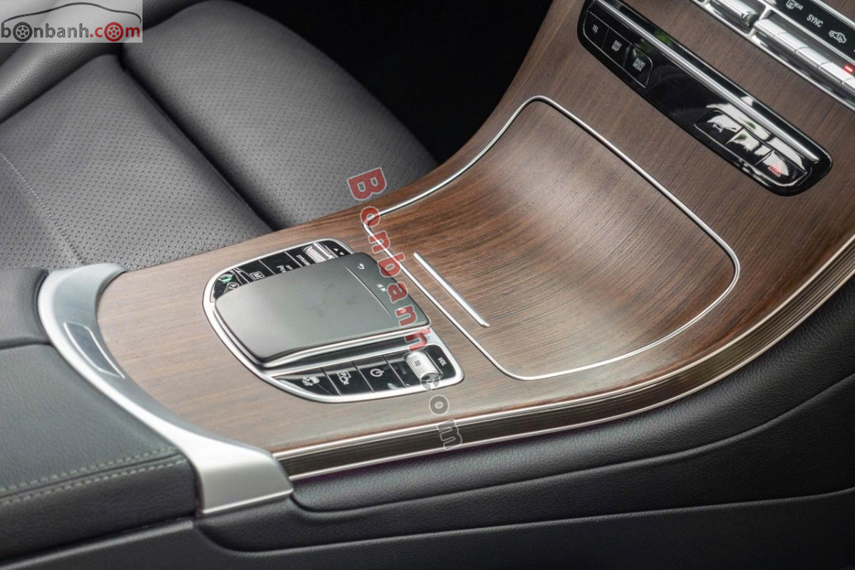 Bán ô tô Mercedes Benz GLC 200 4Matic - 2022 - xe cũ