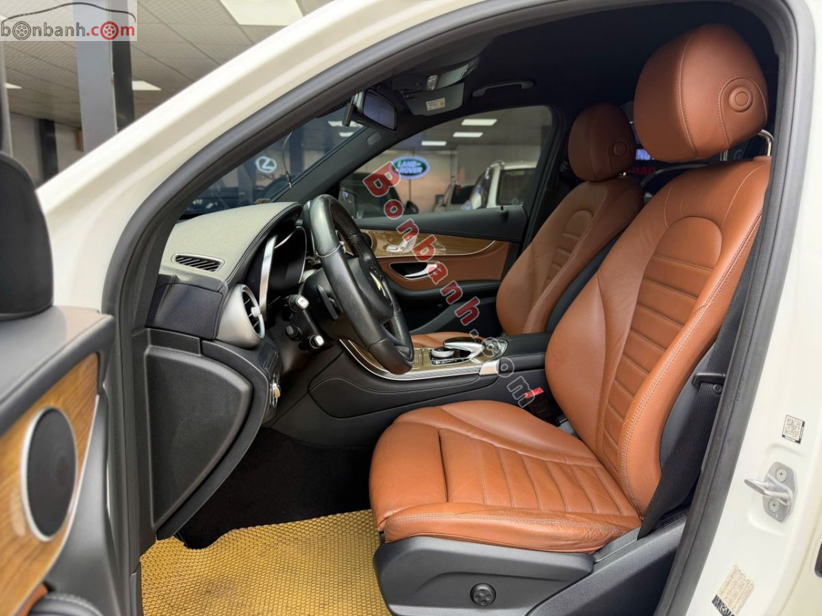 Bán ô tô Mercedes Benz GLC 250 4Matic - 2017 - xe cũ