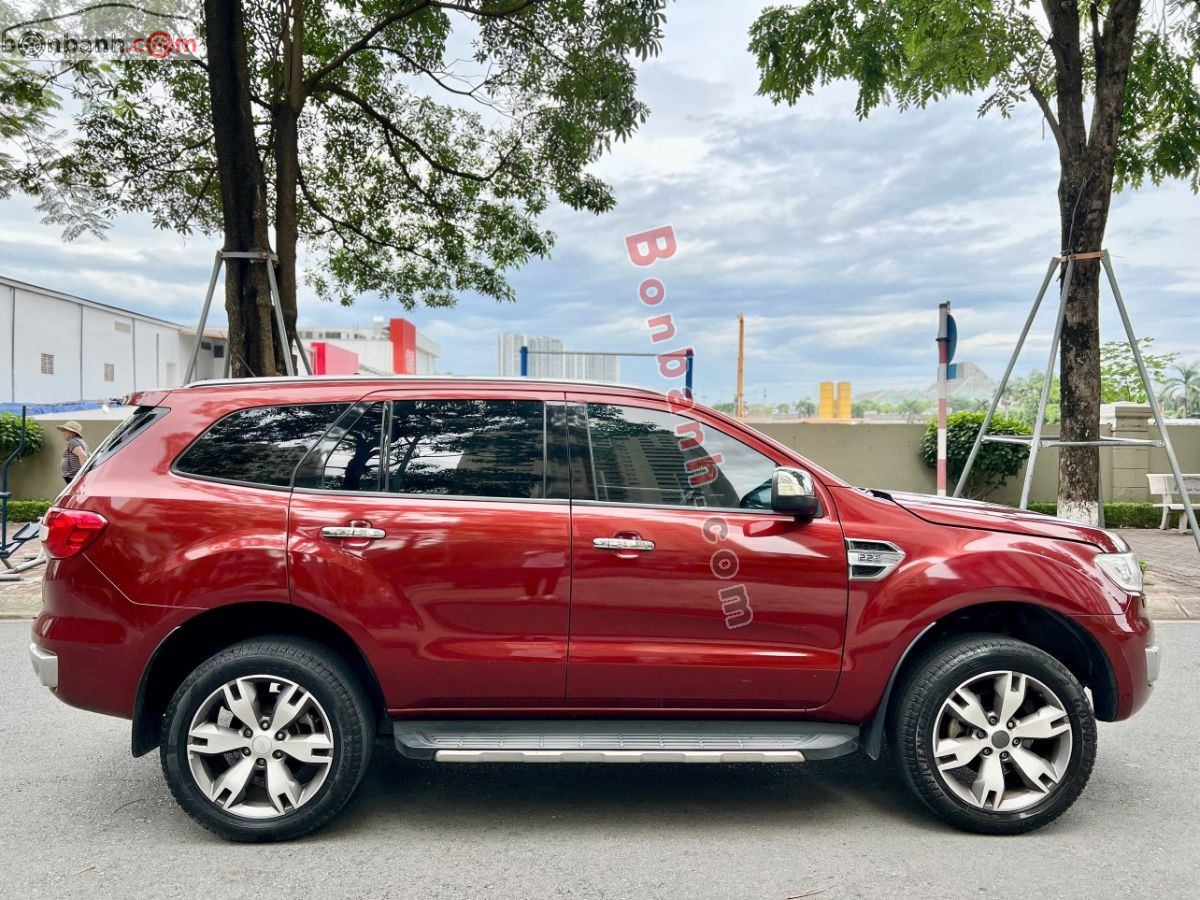 Bán ô tô Ford Everest Titanium 2.2L 4x2 AT - 2016 - xe cũ