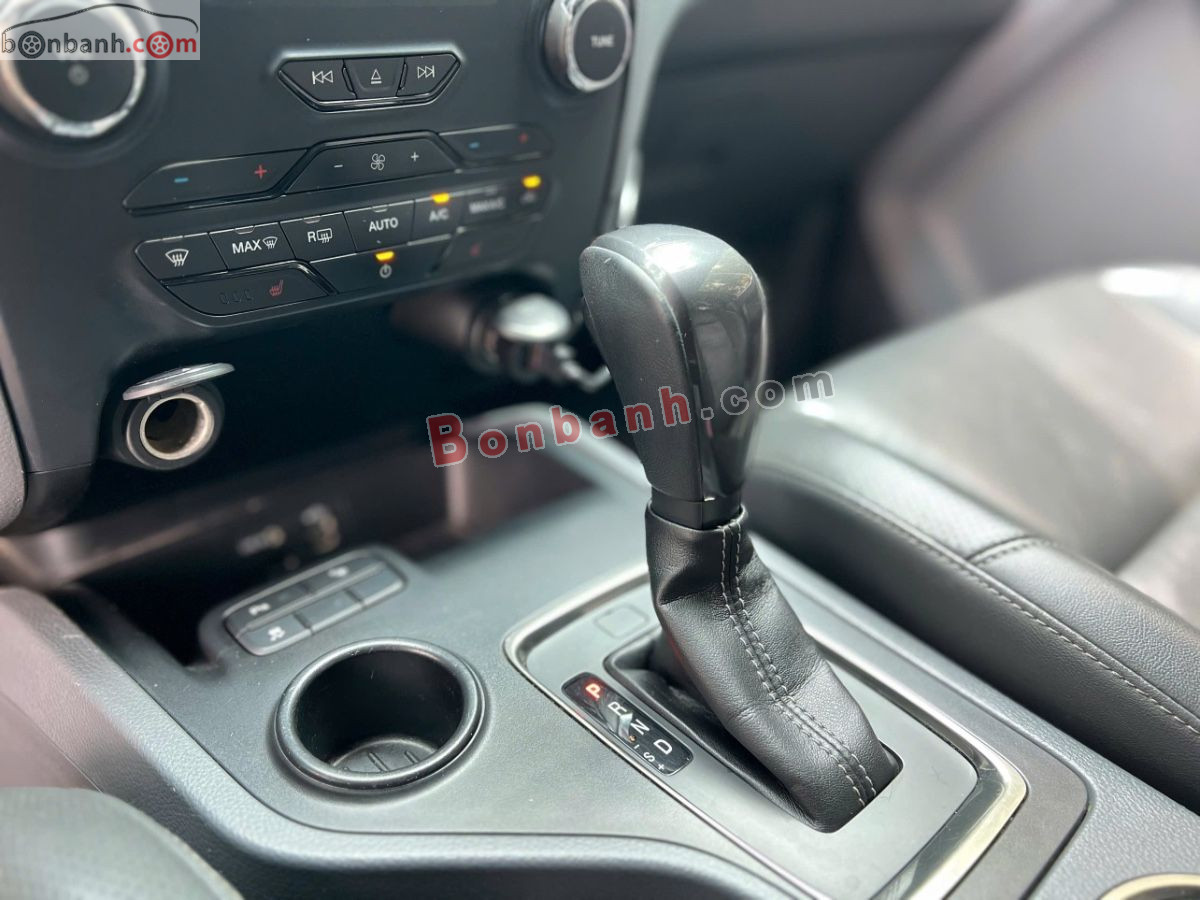 Bán ô tô Ford Everest Titanium 2.2L 4x2 AT - 2016 - xe cũ