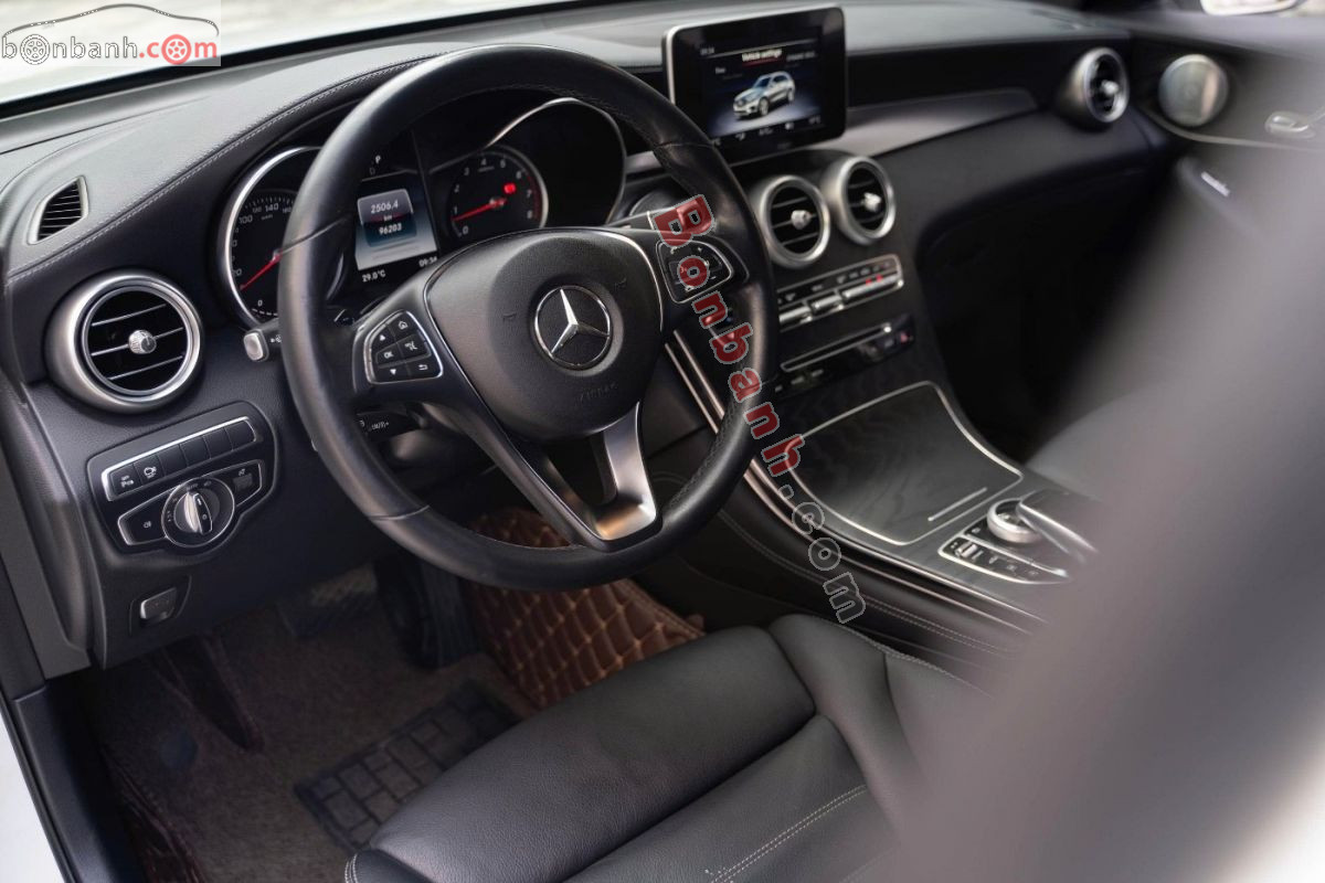 Bán ô tô Mercedes Benz GLC 300 4Matic - 2018 - xe cũ