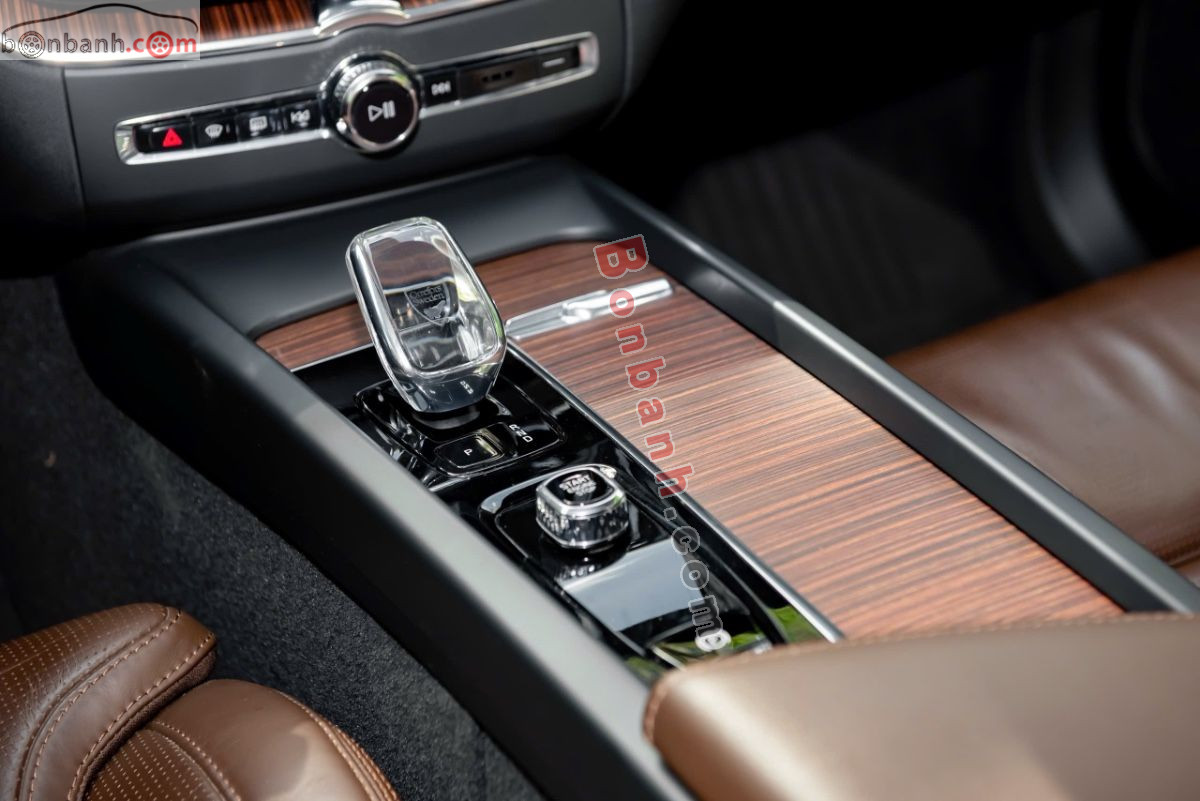 Bán ô tô Volvo XC60 Ultimate Bright B6 AWD - 2022 - xe cũ