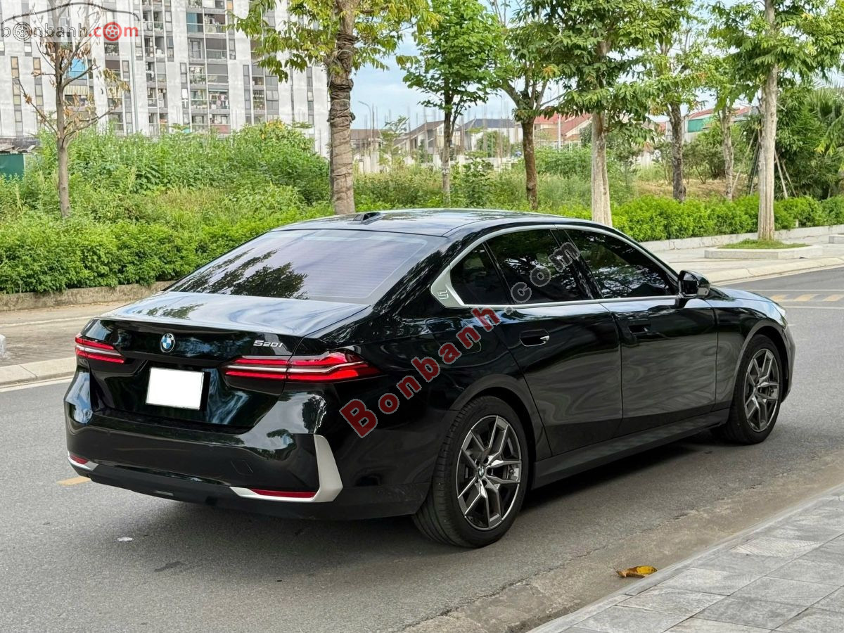 Bán ô tô BMW 5 Series 520i Premium - 2025 - xe cũ