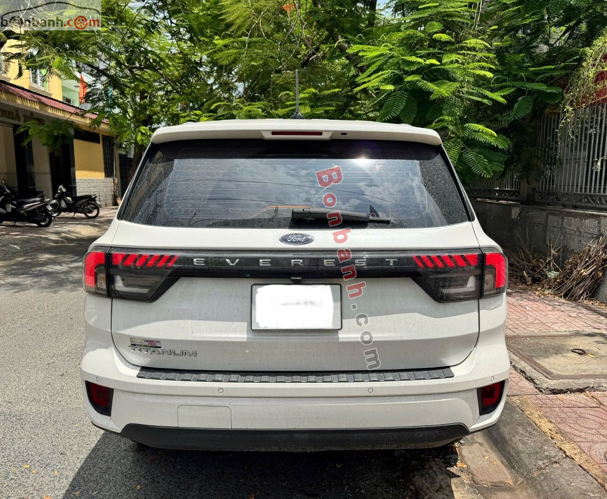 Bán ô tô Ford Everest Titanium 2.0L 4x2 AT - 2024 - xe cũ