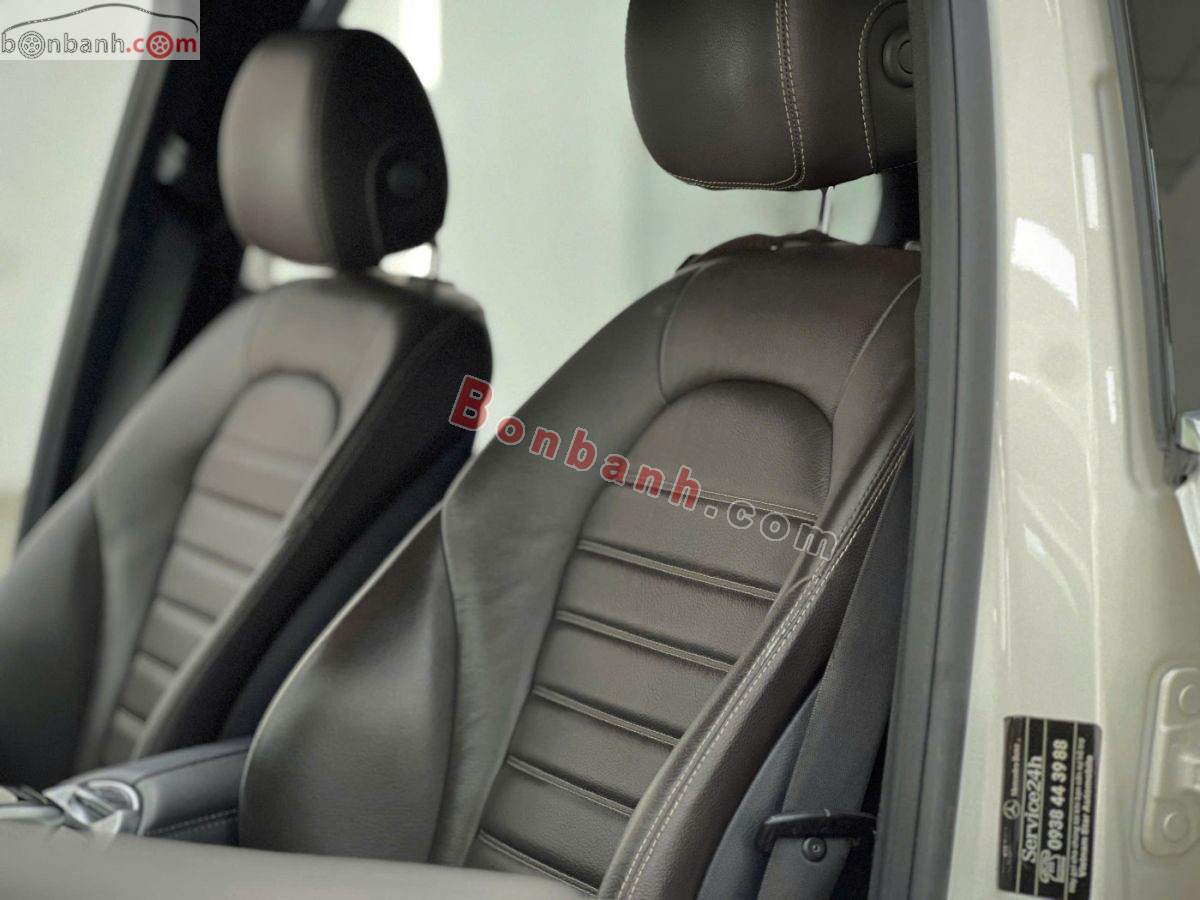 Bán ô tô Mercedes Benz GLC 250 4Matic - 2017 - xe cũ