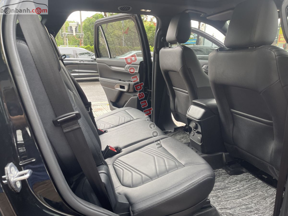 Bán ô tô Ford Everest Titanium 2.0L 4x2 AT - 2025 - xe cũ