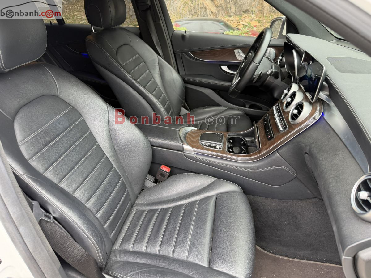 Bán ô tô Mercedes Benz GLC 200 4Matic - 2020 - xe cũ