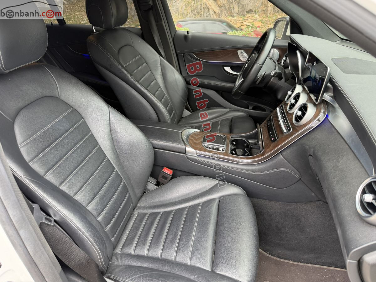 Bán ô tô Mercedes Benz GLC 200 4Matic - 2020 - xe cũ