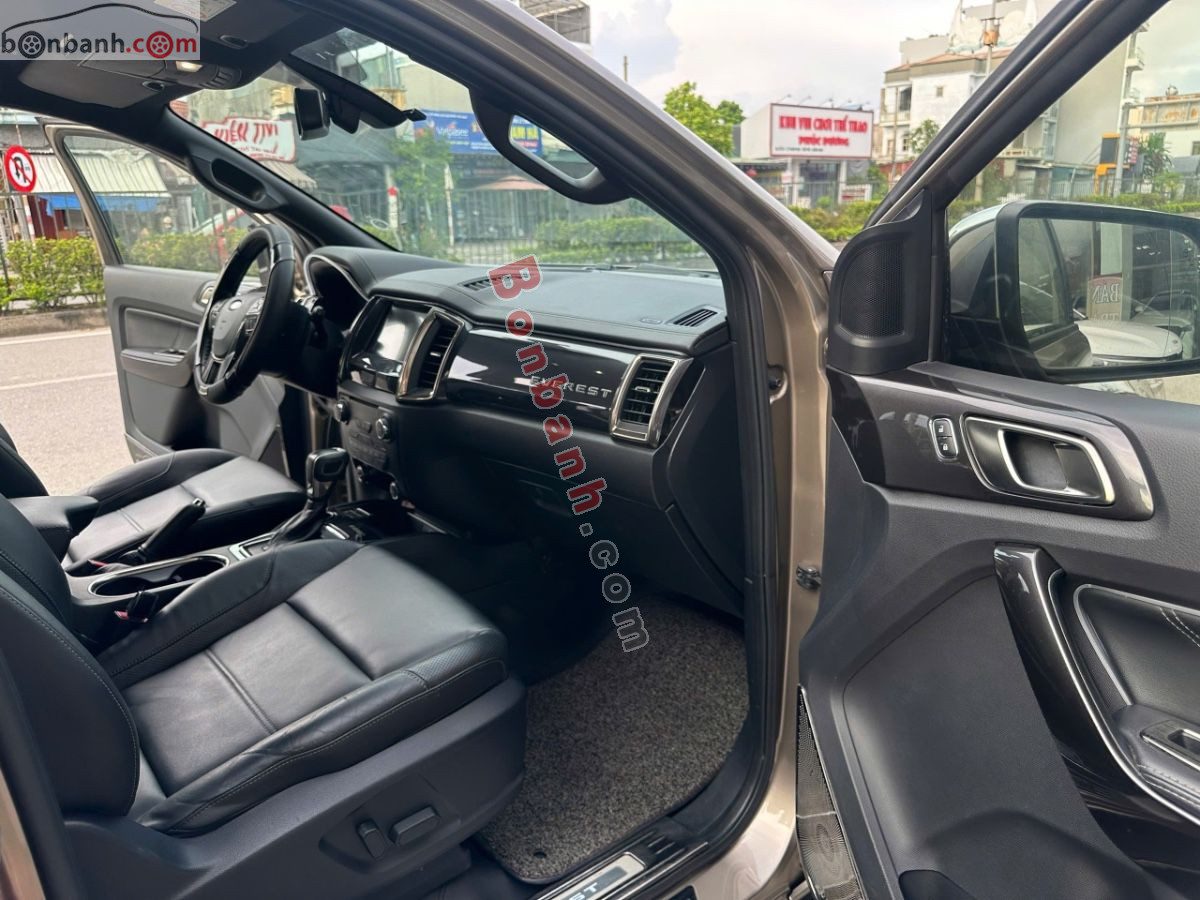 Bán ô tô Ford Everest Titanium 2.0L 4x2 AT - 2019 - xe cũ