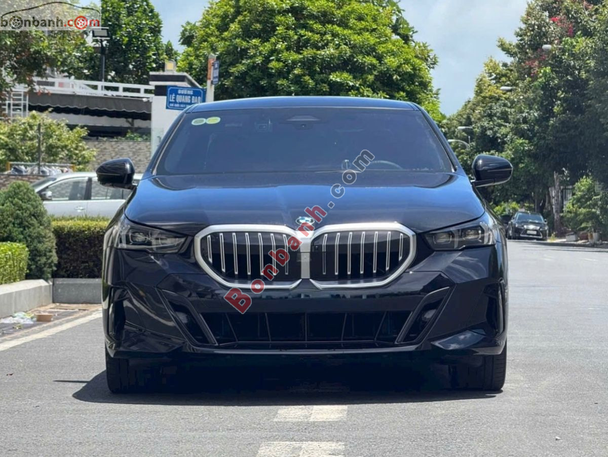 Bán ô tô BMW 5 Series 530i M Sport - 2025 - xe cũ